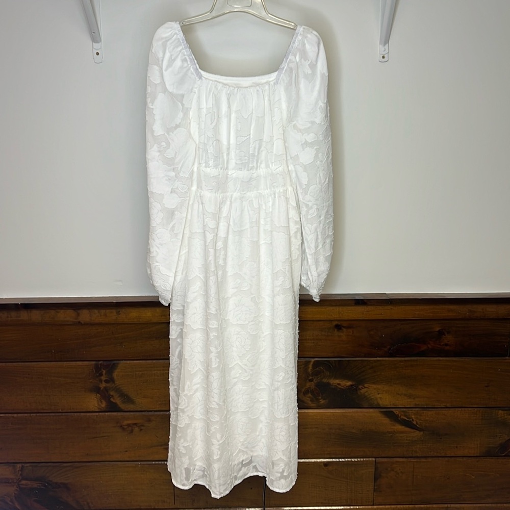 Amazon Long Sleeve White Floral‎ Midi Dress- L